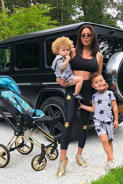 Influencer Style Active Fit Gold Star Legging