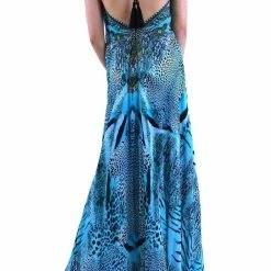 Summer Lovin' Shahida Parides 3 Ways To Wear Maxi Dress In Santorini