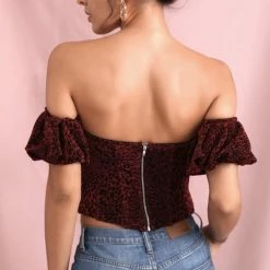 Jessica Bara Cali Off The Shoulder Leopard Crop Top Tops