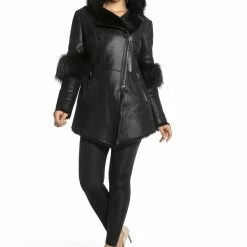 Reve Doll Essentials Luigi Long Sleeve Fur Coat