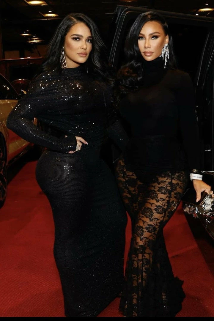 Influencer Style Jessica Bara Amanie Long Sleeve 3 Way Glitter Gown