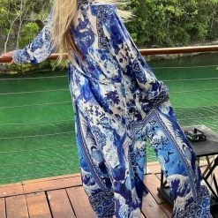 Influencer Style Shahida Parides Blue And White Chinoiserie Print Long Robe