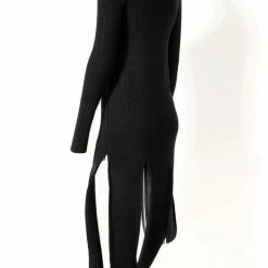 Jessica Bara Zariah Long Sleeve Chain Belt Maxi Dress