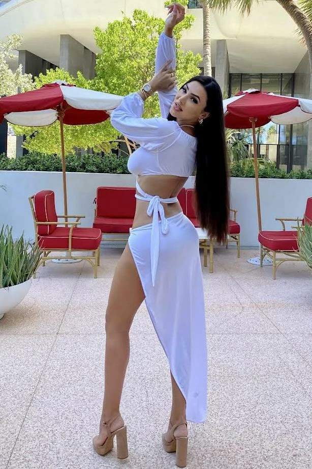 Jessica Bara Cameron Strappy Two Piece Set Influencer Style