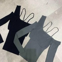 Jessica Bara Levi Off The Shoulder Long Sleeve Top