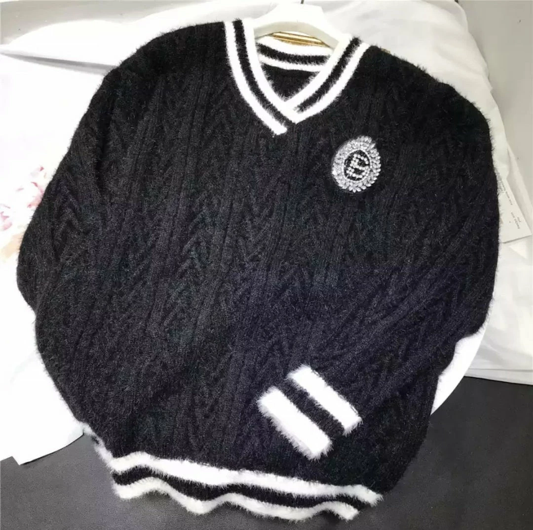 Jessica Bara Liberty Long Sleeve Knit Sweater