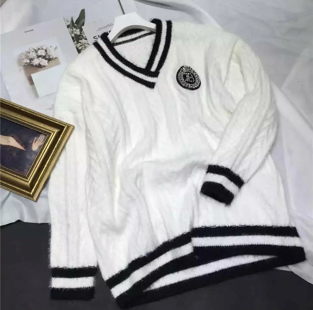 Jessica Bara Liberty Long Sleeve Knit Sweater