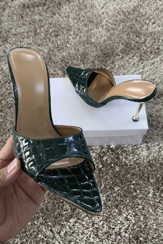 Reve Doll Essentials Jessica Bara Arie Snake Skin Pointed Toe Heel