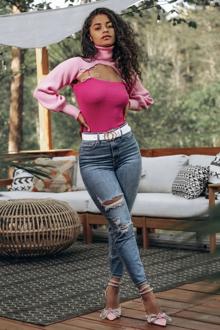 Jessica Bara Kingsley Turtleneck Knit Extreme Crop Top Influencer Style