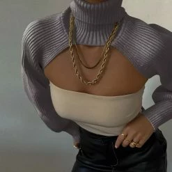Jessica Bara Kingsley Turtleneck Knit Extreme Crop Top Influencer Style