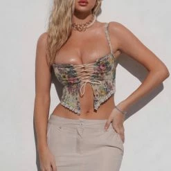 Influencer Style Jessica Bara Antonette Floral Lace Up Corset Top