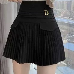 Influencer Style Jessica Bara Daisy High Waited Pleated Skort