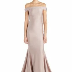 Jessica Bara Kina Off The Shoulder Bodycon Gown The Event Shop