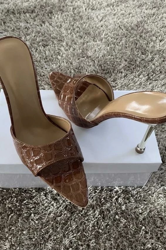 Reve Doll Essentials Jessica Bara Arie Snake Skin Pointed Toe Heel