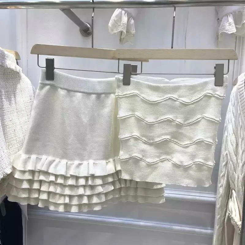 Summer Lovin' Jessica Bara Tabby Strapless Top And Ruffle Skirt Two Piece Set