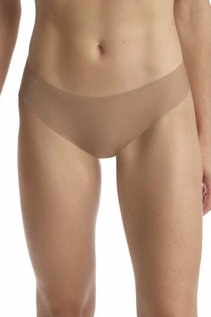 Commando Butter Mid-Rise Thong