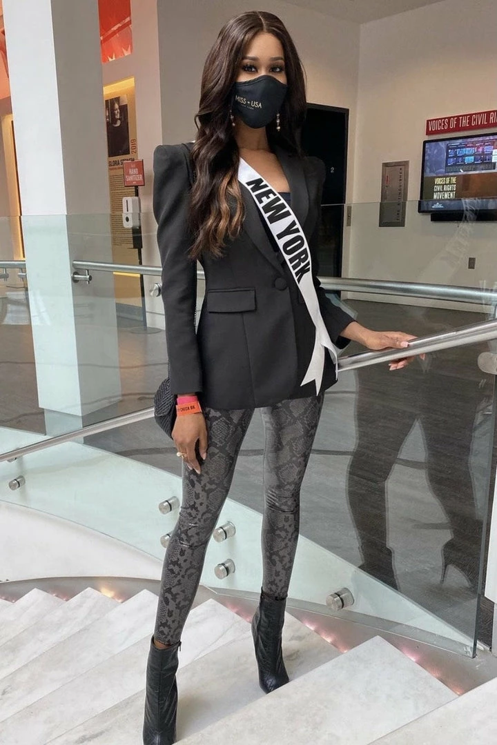 Commando Faux Leather Animal Legging With Perfect Control