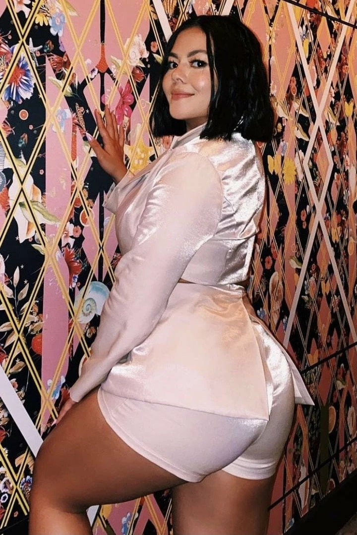 Influencer Style Jessica Bara Sherri Cut Out Blazer Two Piece Set