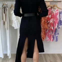 Jessica Bara Zariah Long Sleeve Chain Belt Maxi Dress