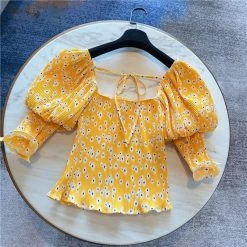 Jessica Bara Gannon Puff Sleeve Floral Top Summer Lovin'