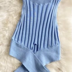 Reve Doll Essentials Jessica Bara Frankie Knit High Neck Crop Top