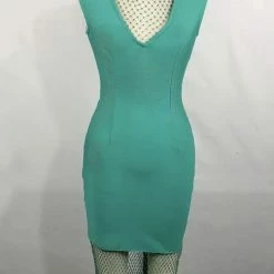 Influencer Style Jessica Bara Angie Sleeveless Diamond Mesh Dress