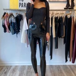 Tops Jessica Bara Kinsley Long Sleeve Knitted Top