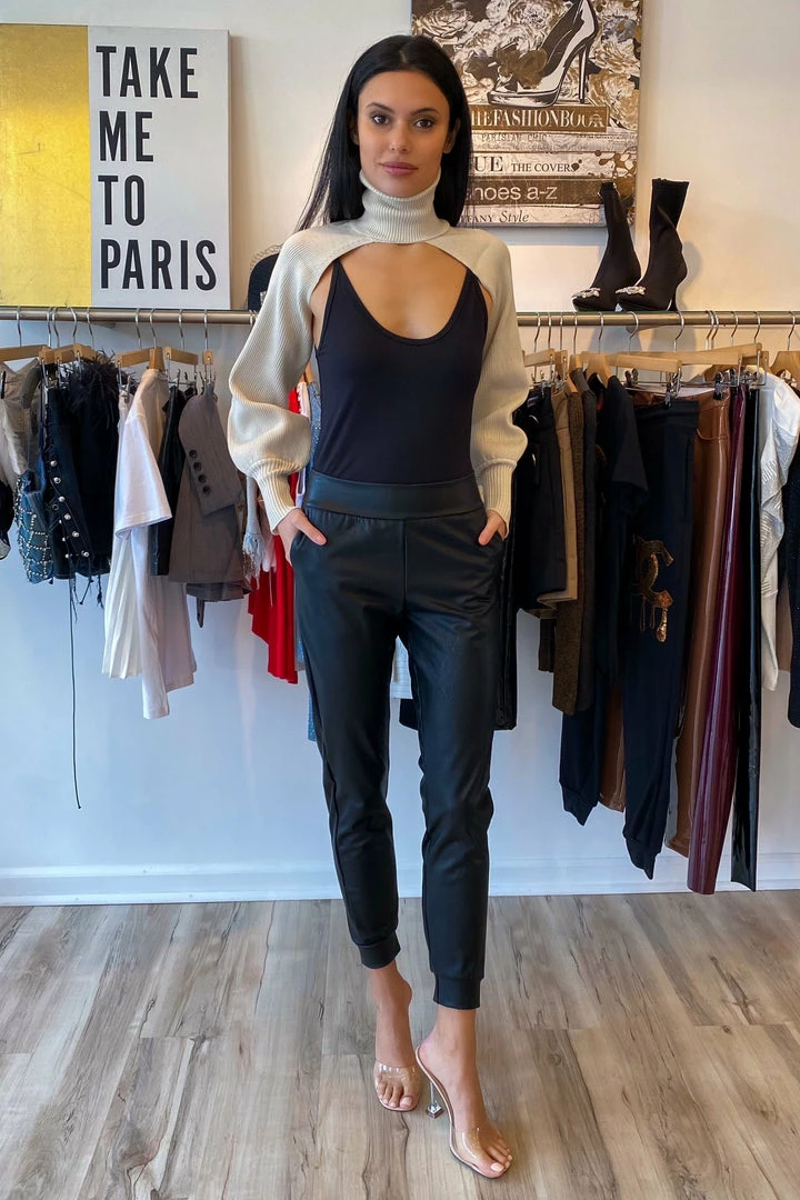 Jessica Bara Kingsley Turtleneck Knit Extreme Crop Top Influencer Style