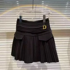 Influencer Style Jessica Bara Daisy High Waited Pleated Skort