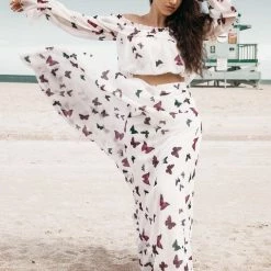 Influencer Style Jessica Bara Rosalia Off Shoulder Two Piece