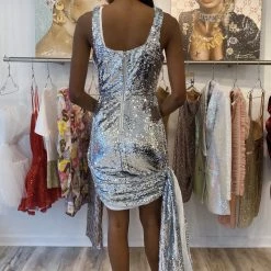 Influencer Style Jessica Bara Gris Sequin Midi Dress