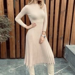 Jessica Bara Maxwell Long Sleeve Pleated Midi Dress