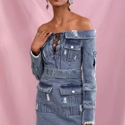 Influencer Style Jessica Bara Raissa Off The Shoulder Denim Mini Dress