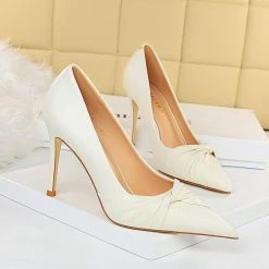 Jessica Bara Adrienne Knotted Pointed Toe Heel