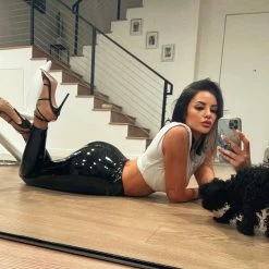 Influencer Style Jessica Bara Nelly Sleeveless Cropped T-shirt