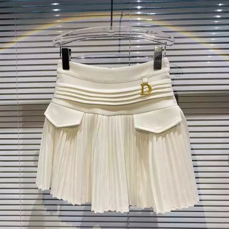 Influencer Style Jessica Bara Daisy High Waited Pleated Skort