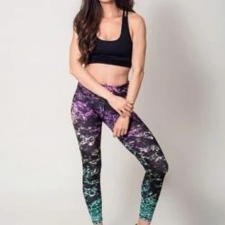 Active Fit Shadow Legging