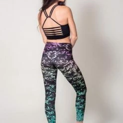 Active Fit Shadow Legging