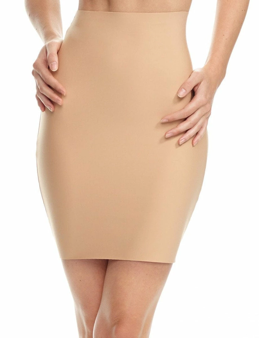 Reve Doll Essentials Commando Two-Faced Tech Half Slip