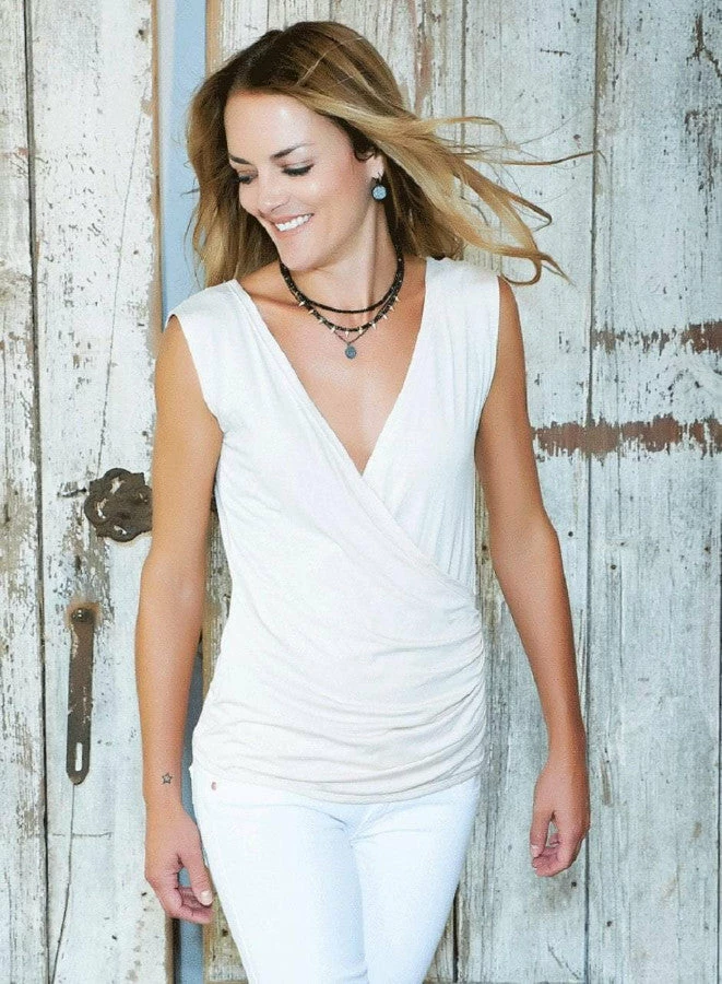 724 Deep V Front And Back Top